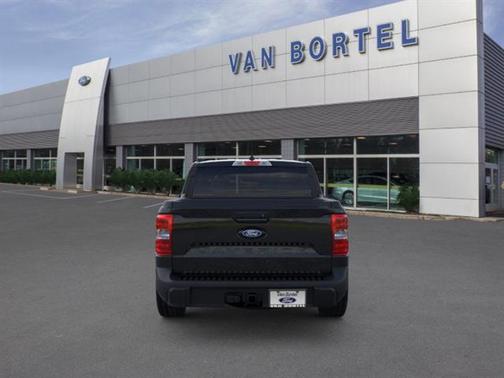 Shadow Black 2025 Ford Maverick XLT