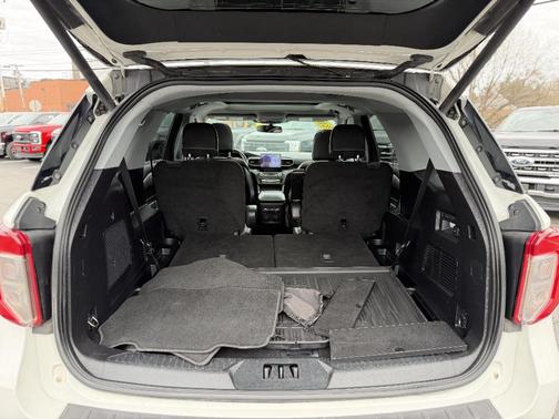 Oxford White 2020 Ford Explorer Limited