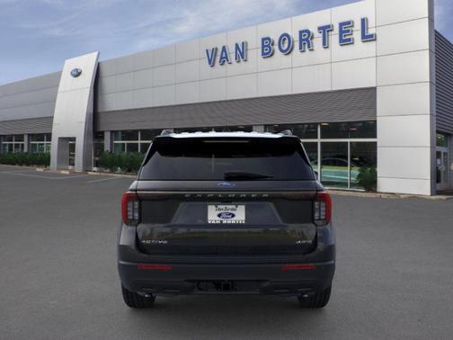 Agate Black Metallic 2026 Ford Explorer Active