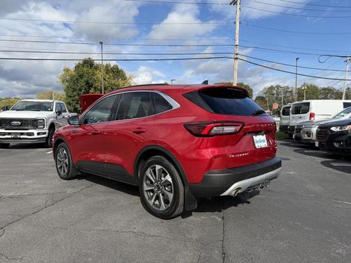 2023 Ford Escape Platinum