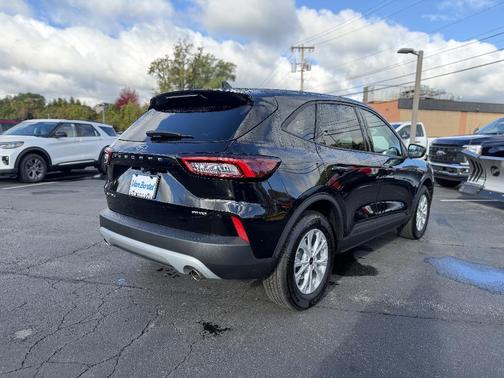 Agate Black Metallic 2025 Ford Escape Active