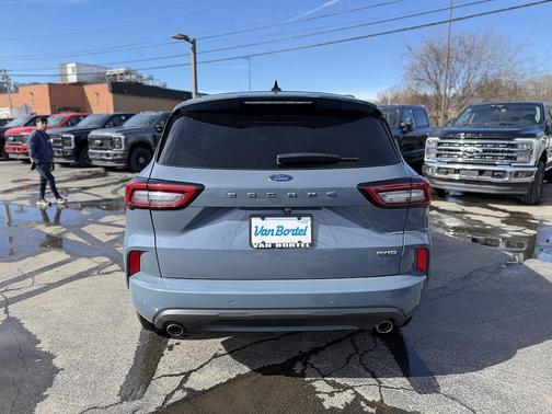 Vapor Blue 2024 Ford Escape ST-Line