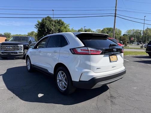 Star White Metallic Tri-Coat 2023 Ford Edge SEL