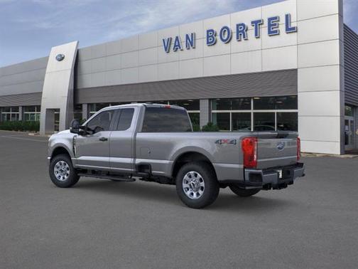 2025 Ford F-250 XLT