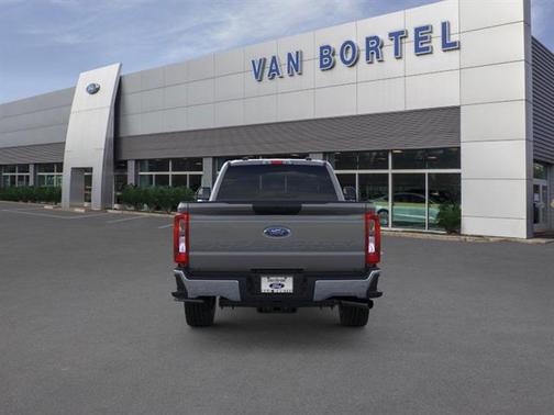 2025 Ford F-250 XLT