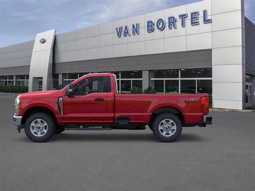 Ruby Red Metallic Tinted Clearcoat 2026 Ford F-250 XLT