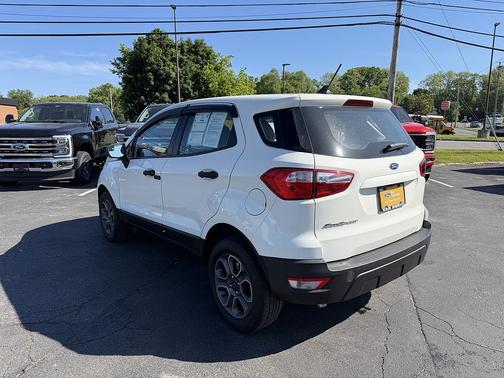Diamond White 2022 Ford EcoSport S