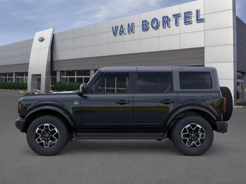 Shadow Black 2026 Ford Bronco Outer Banks