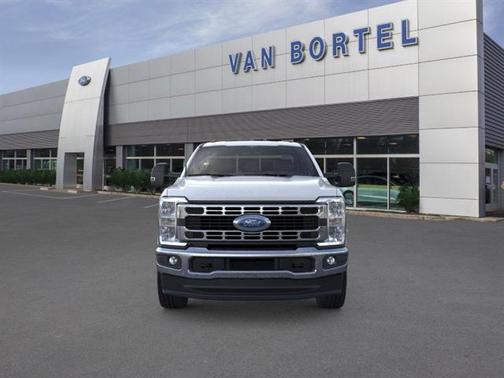 2025 Ford F-250 XLT