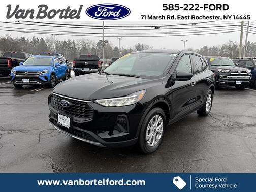 Agate Black Metallic 2025 Ford Escape Active