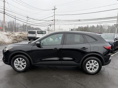 Agate Black Metallic 2025 Ford Escape Active