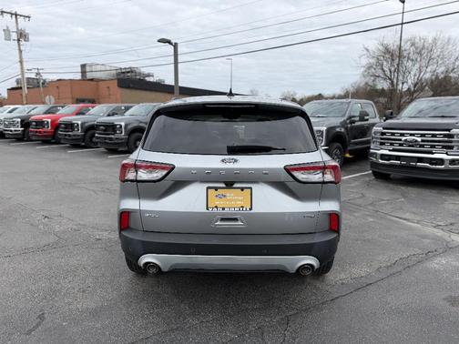 Iconic Silver Metallic 2021 Ford Escape SEL