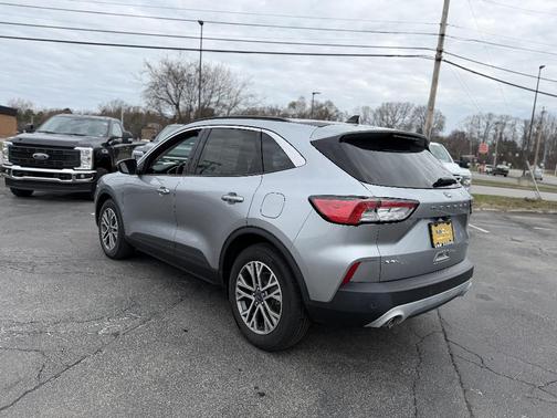 Iconic Silver Metallic 2021 Ford Escape SEL