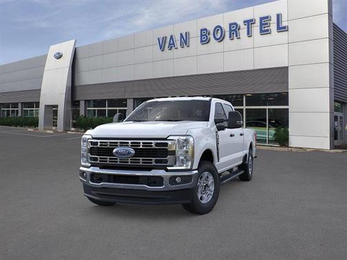 Oxford White 2026 Ford F-250 XLT