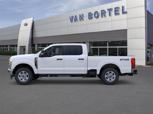 Oxford White 2026 Ford F-250 XLT