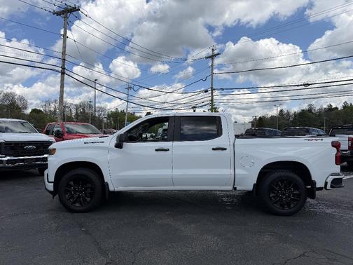 Summit White 2021 Chevrolet Silverado 1500 Custom