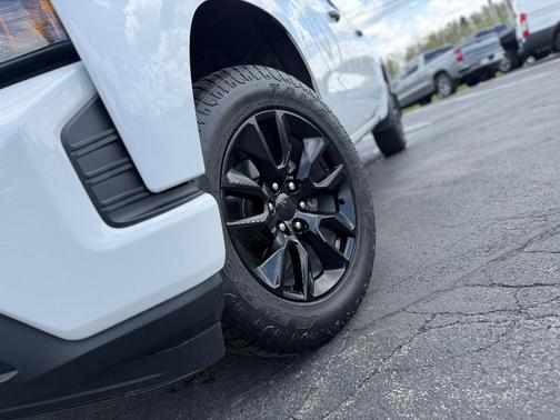 Summit White 2021 Chevrolet Silverado 1500 Custom