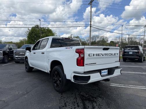 Summit White 2021 Chevrolet Silverado 1500 Custom