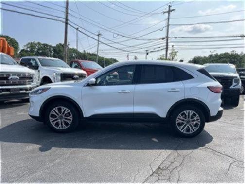 2020 Ford Escape SE