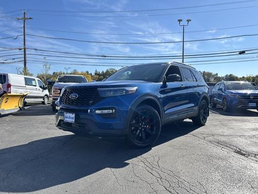 2021 Ford Explorer ST