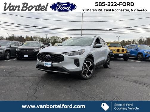 2025 Ford Escape ST-Line Select