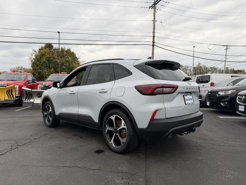 2025 Ford Escape ST-Line Select