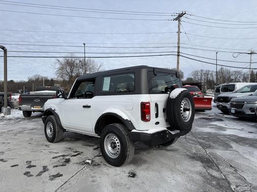 2025 Ford Bronco Base