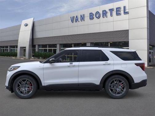 Space White Metallic 2026 Ford Explorer ST-Line