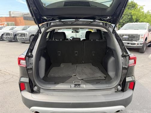 Agate Black Metallic 2025 Ford Escape Active