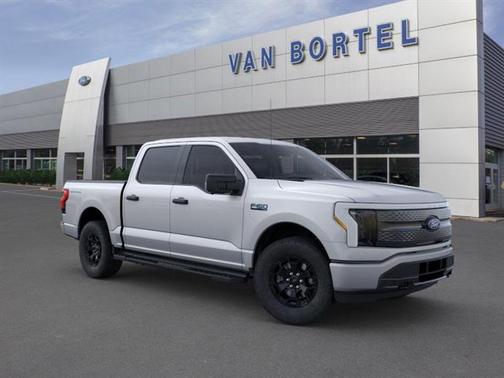 2025 Ford F-150 Lightning XLT