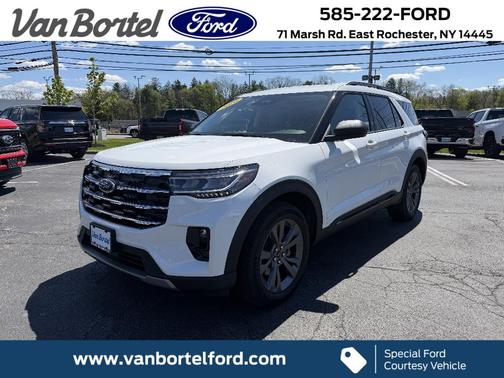 Star White Metallic Tri-Coat 2026 Ford Explorer Active