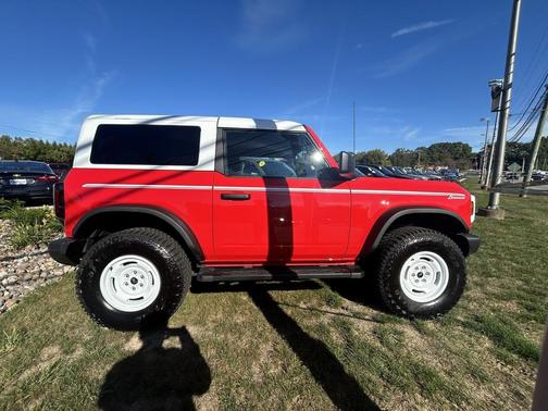 2024 Ford Bronco Heritage Edition