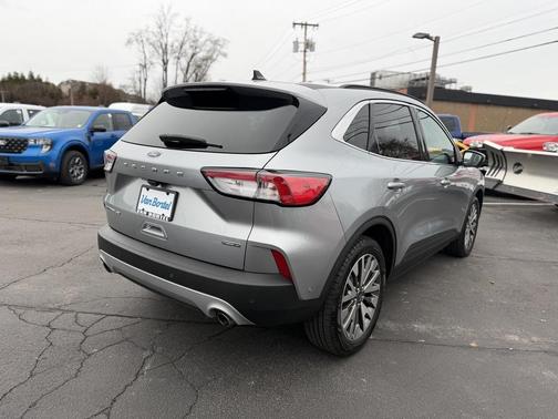 2021 Ford Escape Titanium