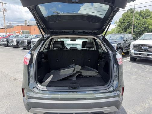GRN 2023 Ford Edge SEL