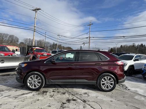 2023 Ford Edge Titanium