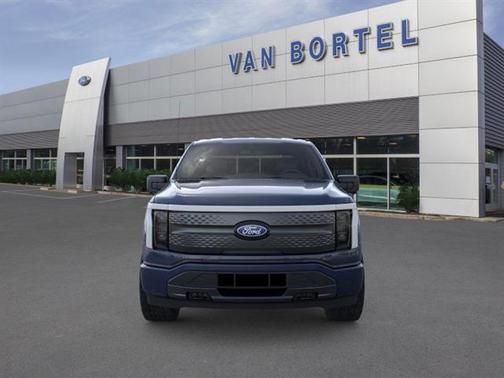 2025 Ford F-150 Lightning XLT