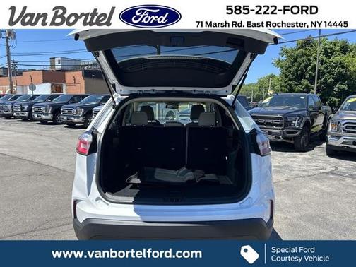 2024 Ford Edge SE