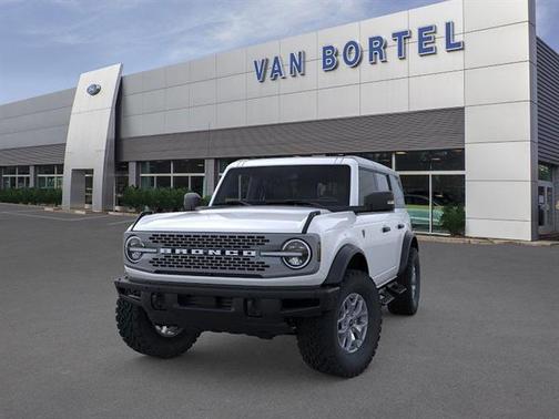 Oxford White 2023 Ford Bronco Badlands