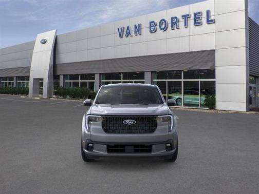 2025 Ford Maverick Lobo Standard