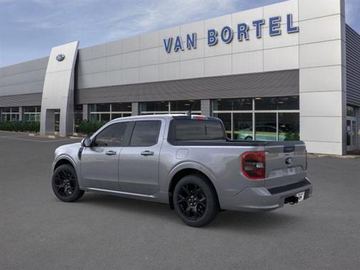 2025 Ford Maverick Lobo Standard