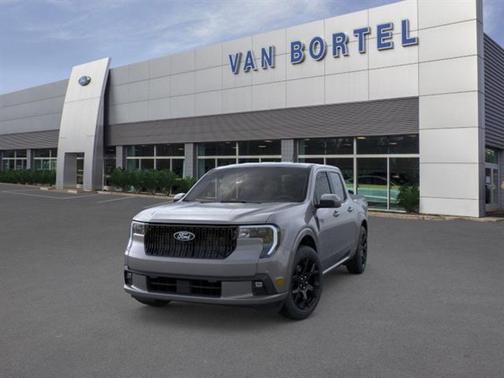 2025 Ford Maverick Lobo Standard