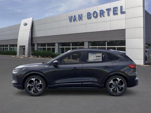 2025 Ford Escape ST-Line Elite