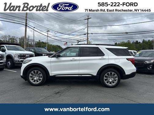 2025 Ford Explorer Active
