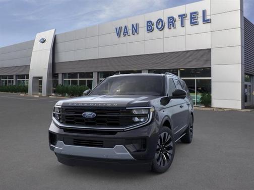 Agate Black Metallic 2026 Ford Expedition Platinum