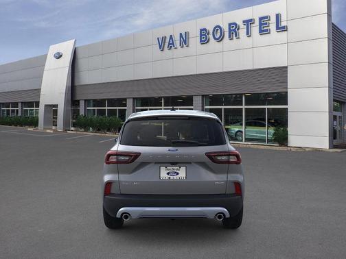Carbonized Gray Metallic 2025 Ford Escape Active