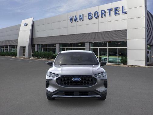 Carbonized Gray Metallic 2025 Ford Escape Active