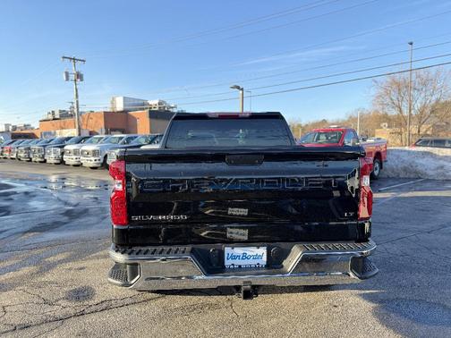Black 2022 Chevrolet Silverado 1500 Limited LT