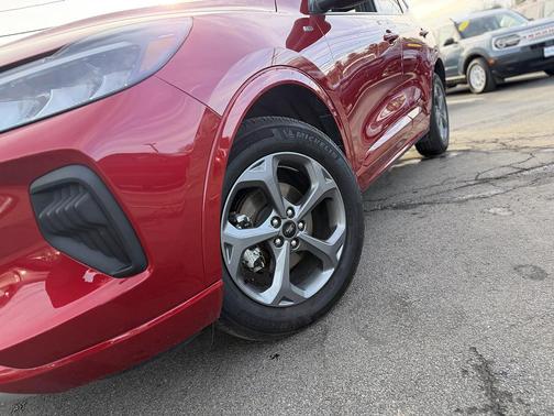 Rapid Red Metallic Tinted Clearcoat 2023 Ford Escape ST-Line