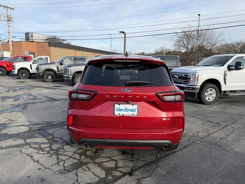 Rapid Red Metallic Tinted Clearcoat 2023 Ford Escape ST-Line