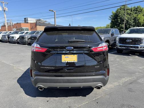 Agate Black Metallic 2023 Ford Edge Titanium